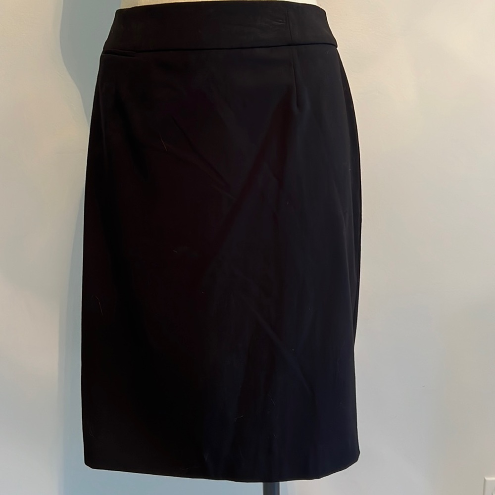 Skirt pencil